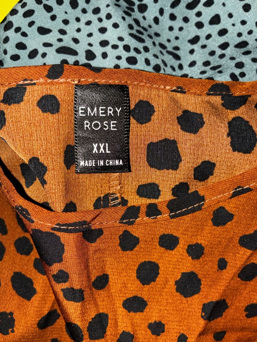 Emery Rose Button-Back Dot Print Blouse Bundle - Picture 6 of 11